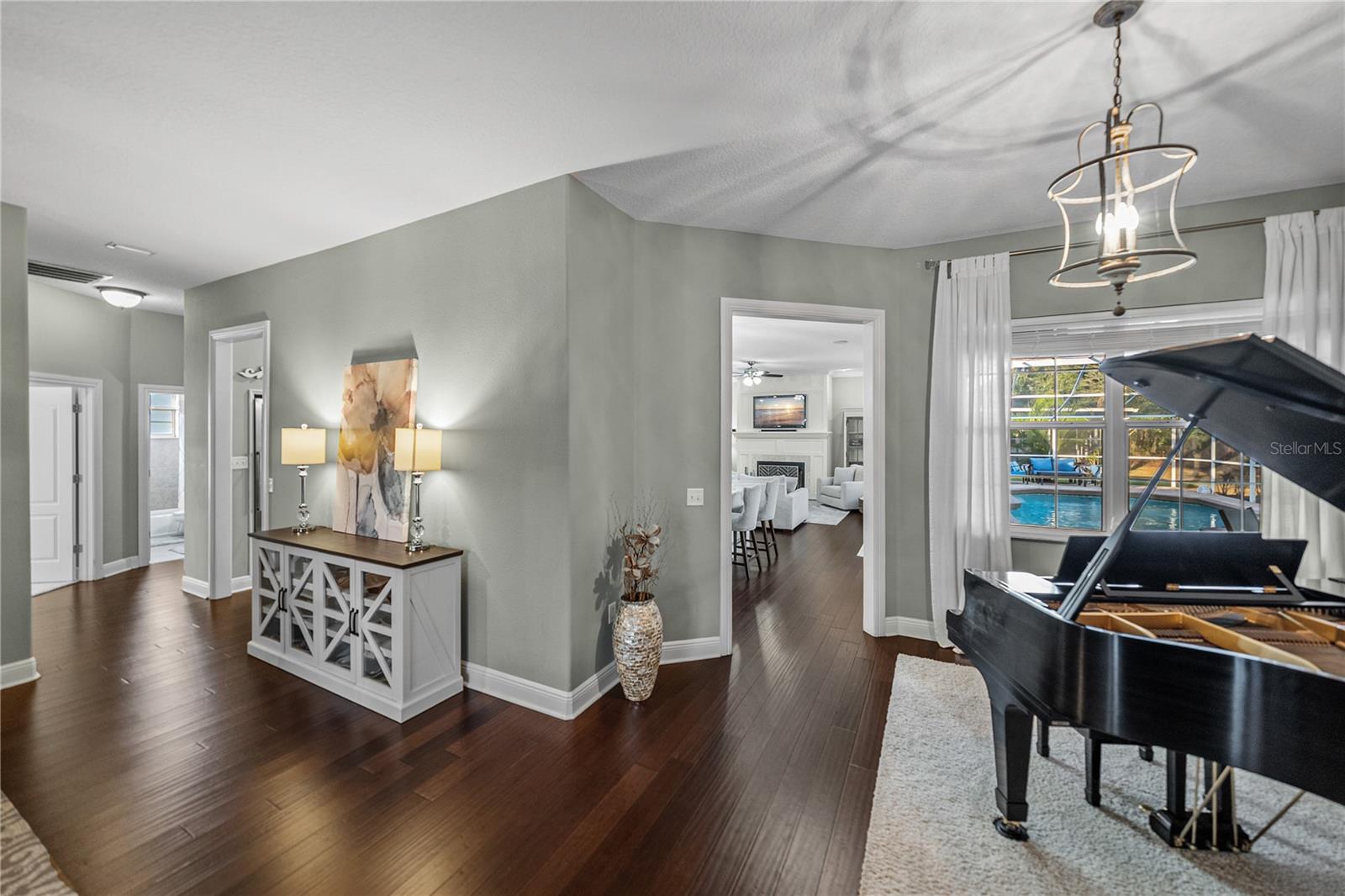 Image 18 of 100 For 6810 Luana Lane