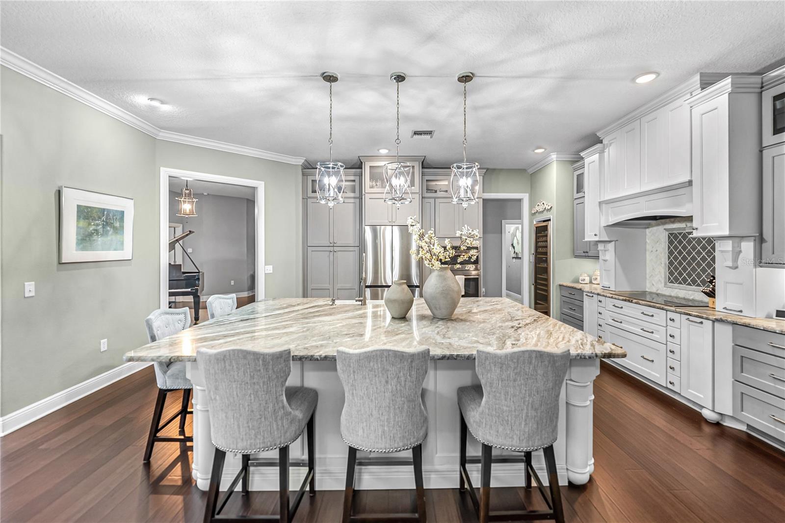 Image 22 of 100 For 6810 Luana Lane