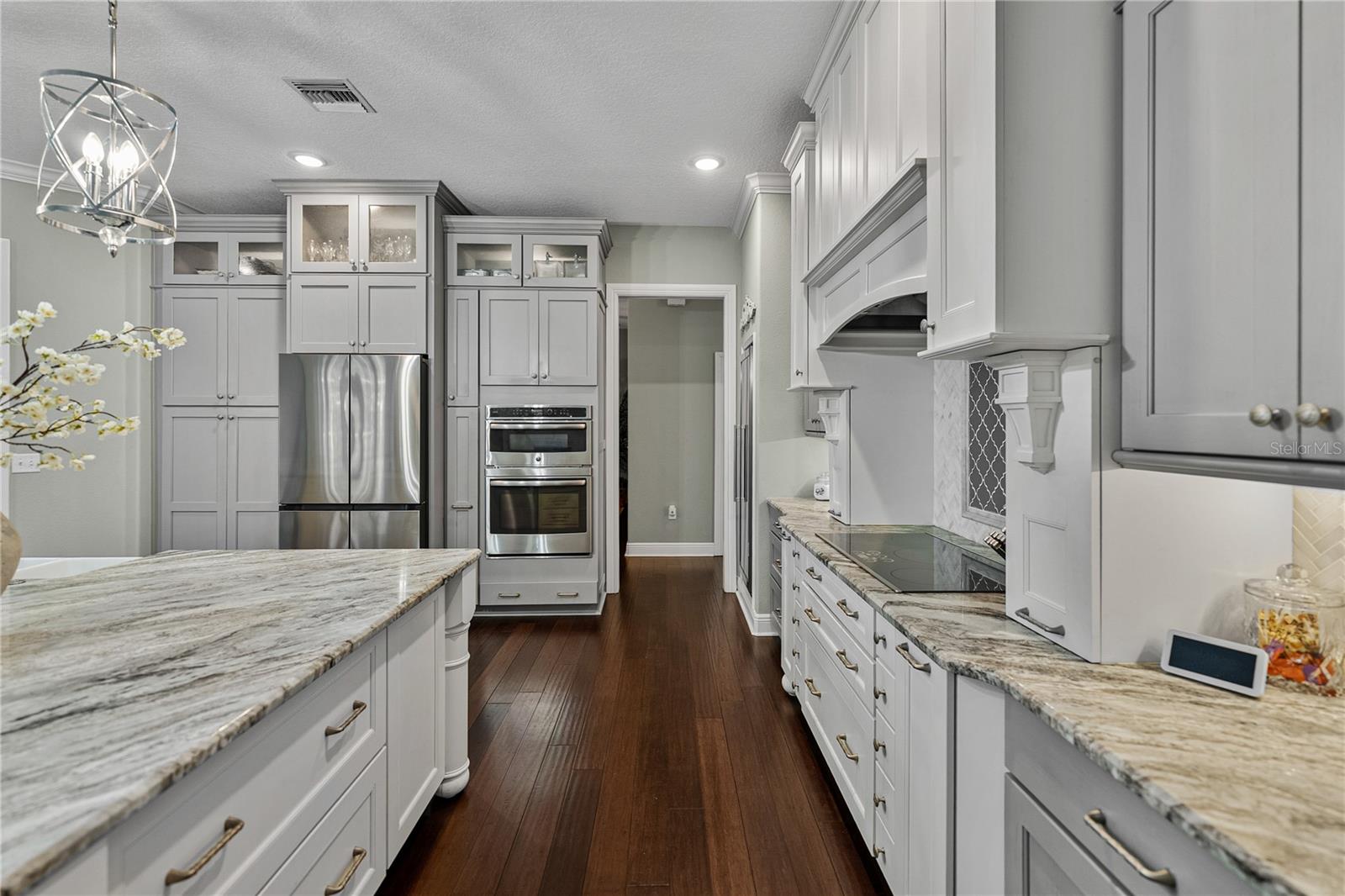 Image 24 of 100 For 6810 Luana Lane