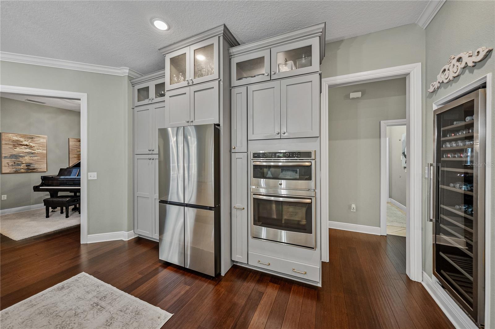 Image 26 of 100 For 6810 Luana Lane