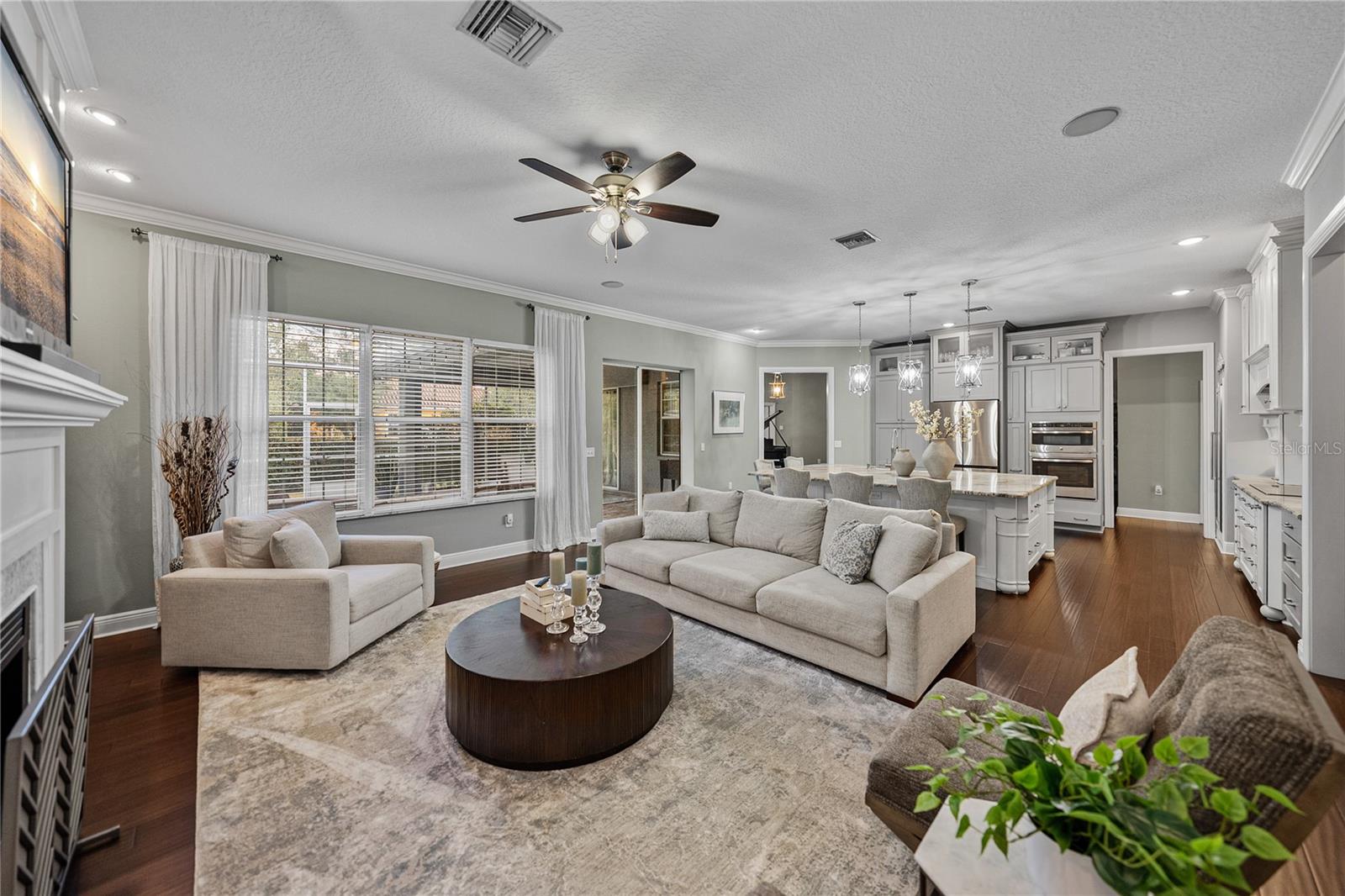 Image 32 of 100 For 6810 Luana Lane