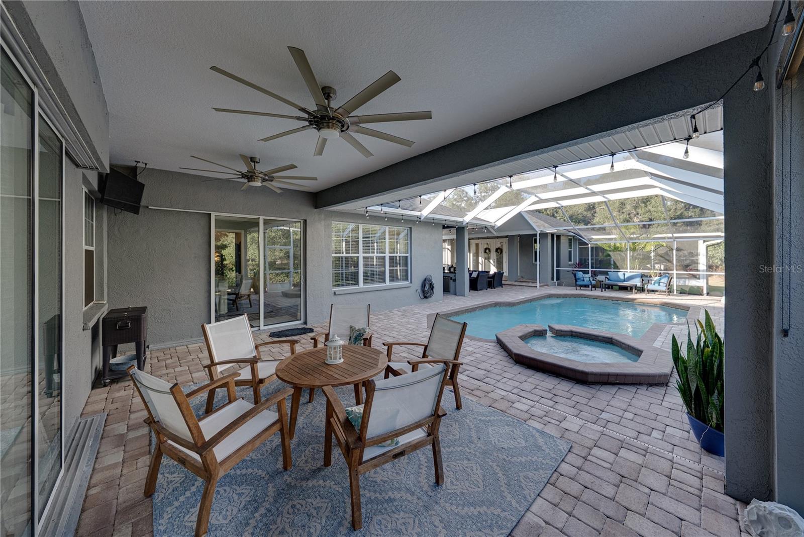 Image 57 of 100 For 6810 Luana Lane