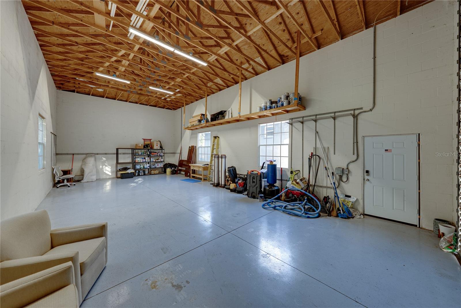 Image 70 of 100 For 6810 Luana Lane