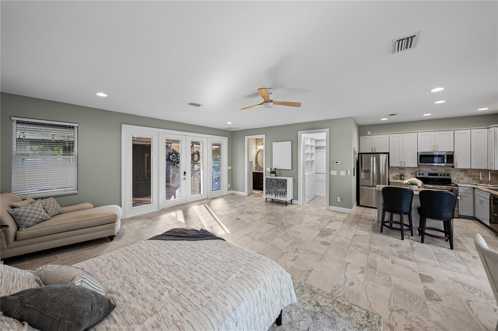 Image 79 of 100 For 6810 Luana Lane