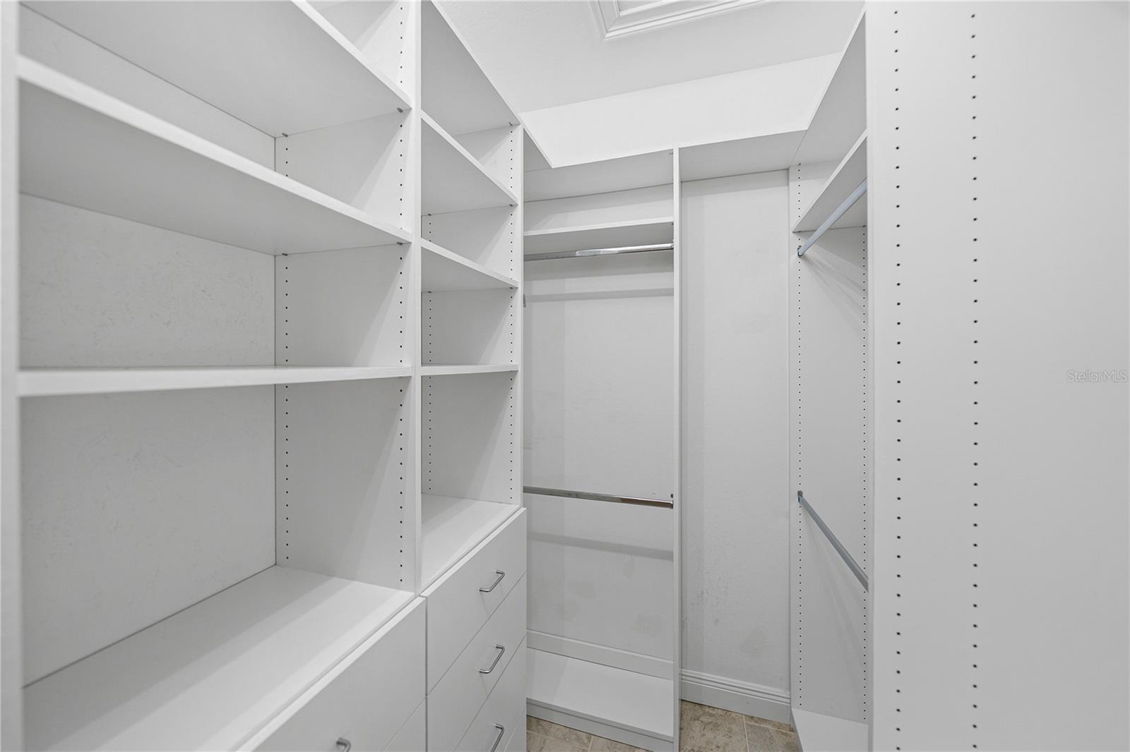 Image 84 of 100 For 6810 Luana Lane