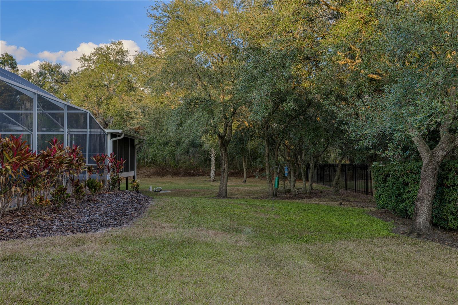 Image 95 of 100 For 6810 Luana Lane