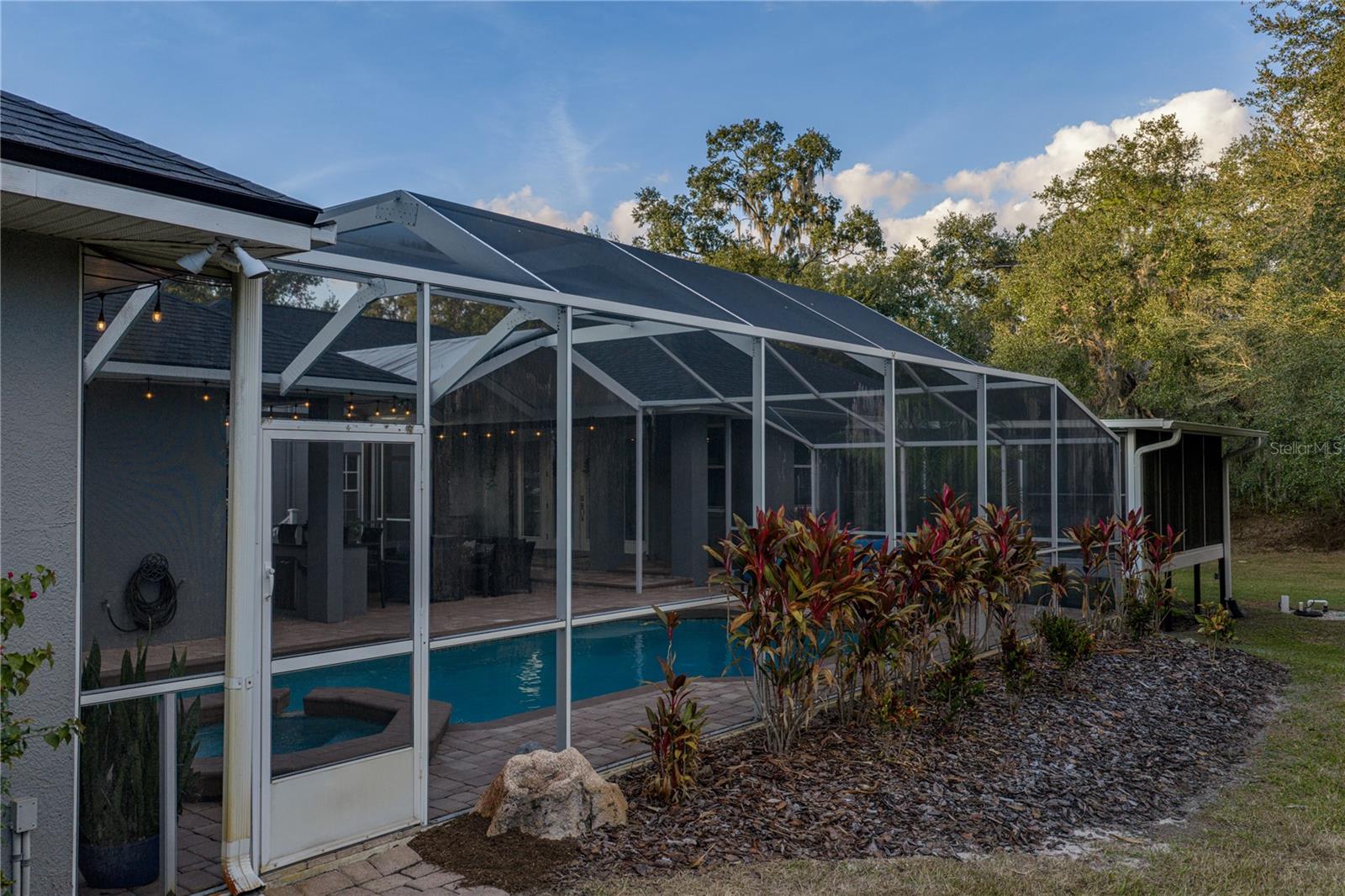 Image 96 of 100 For 6810 Luana Lane