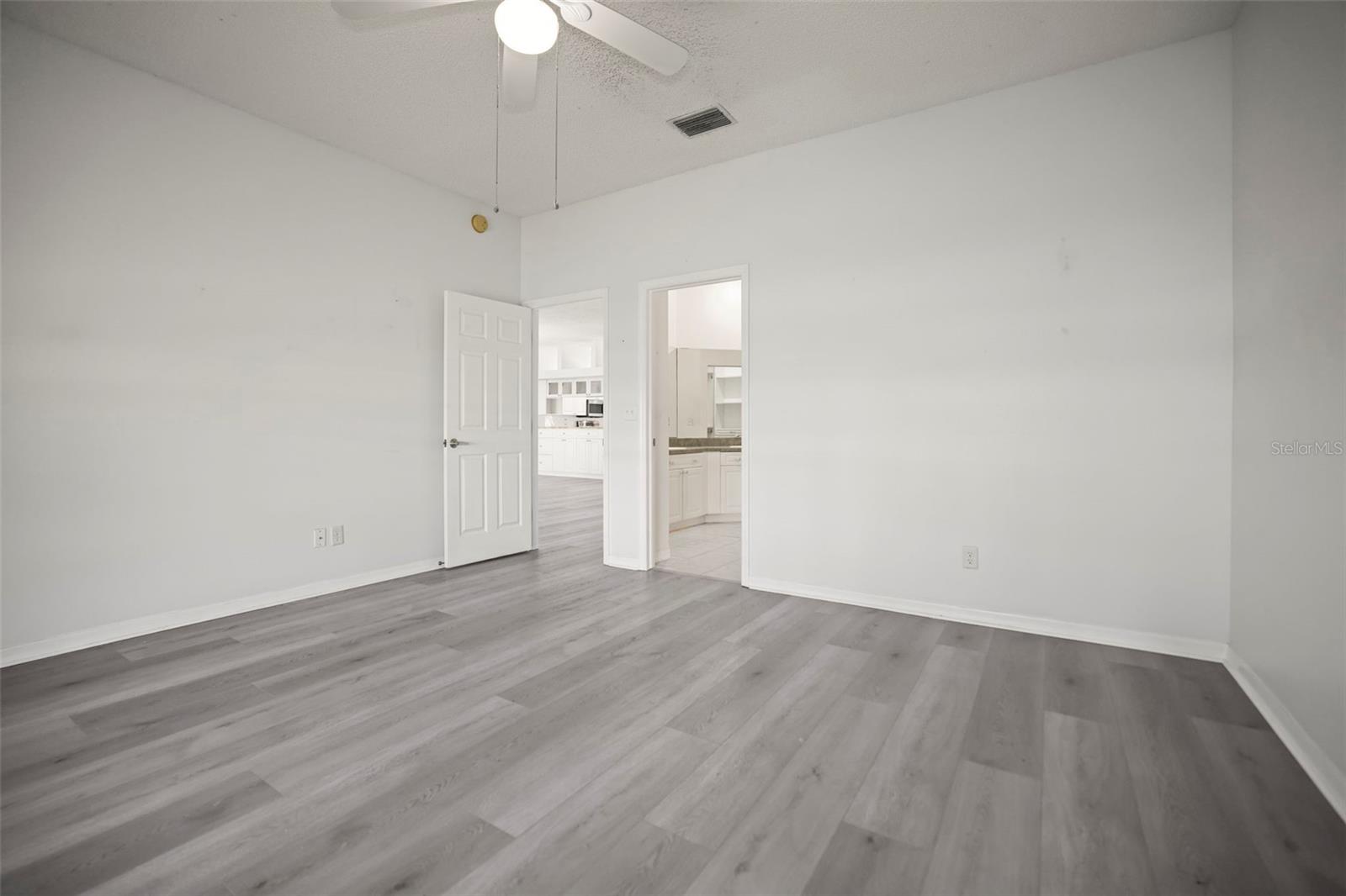 Image 23 of 67 For 6650 100th Way N 25c