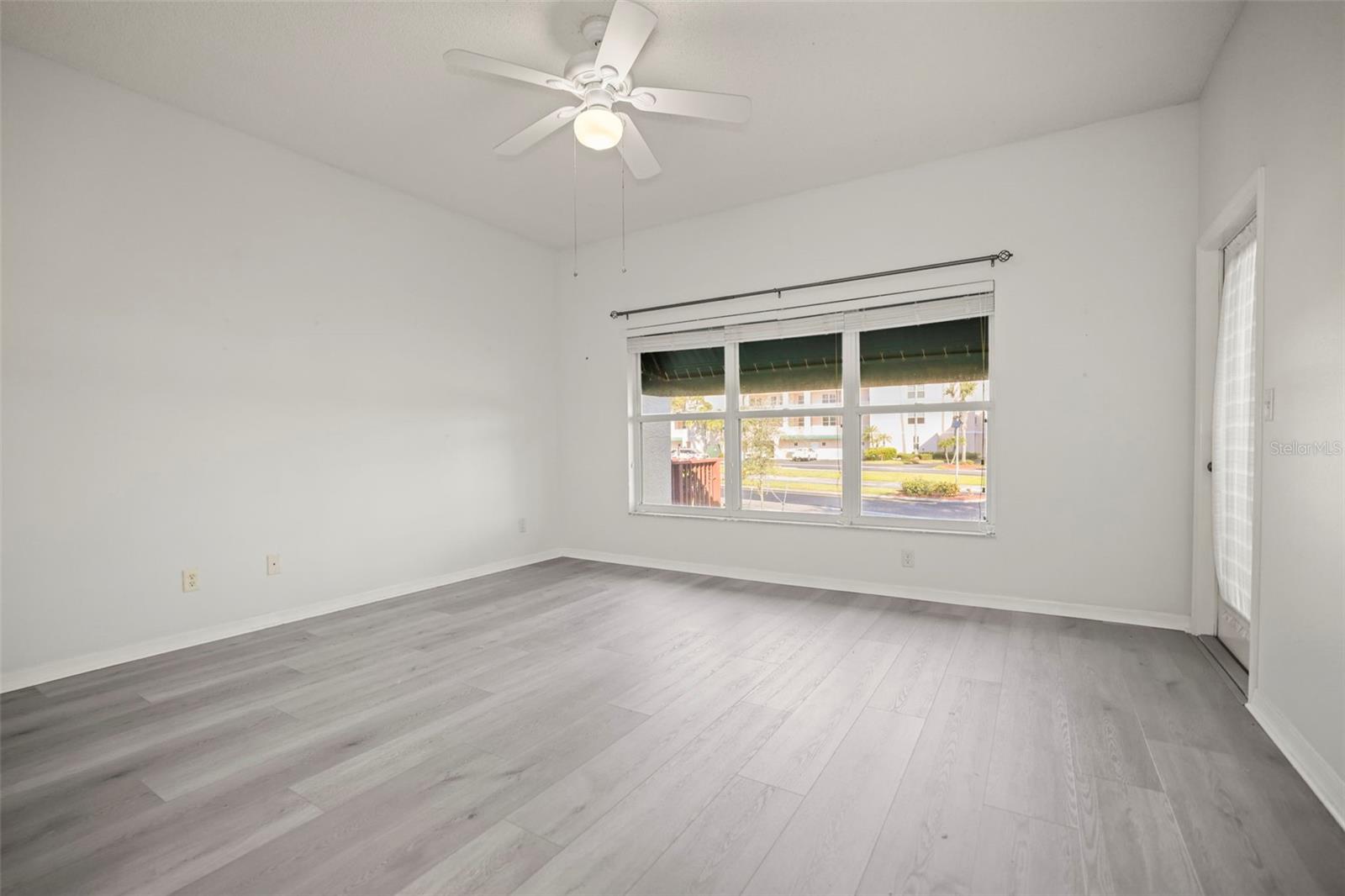 Image 24 of 67 For 6650 100th Way N 25c