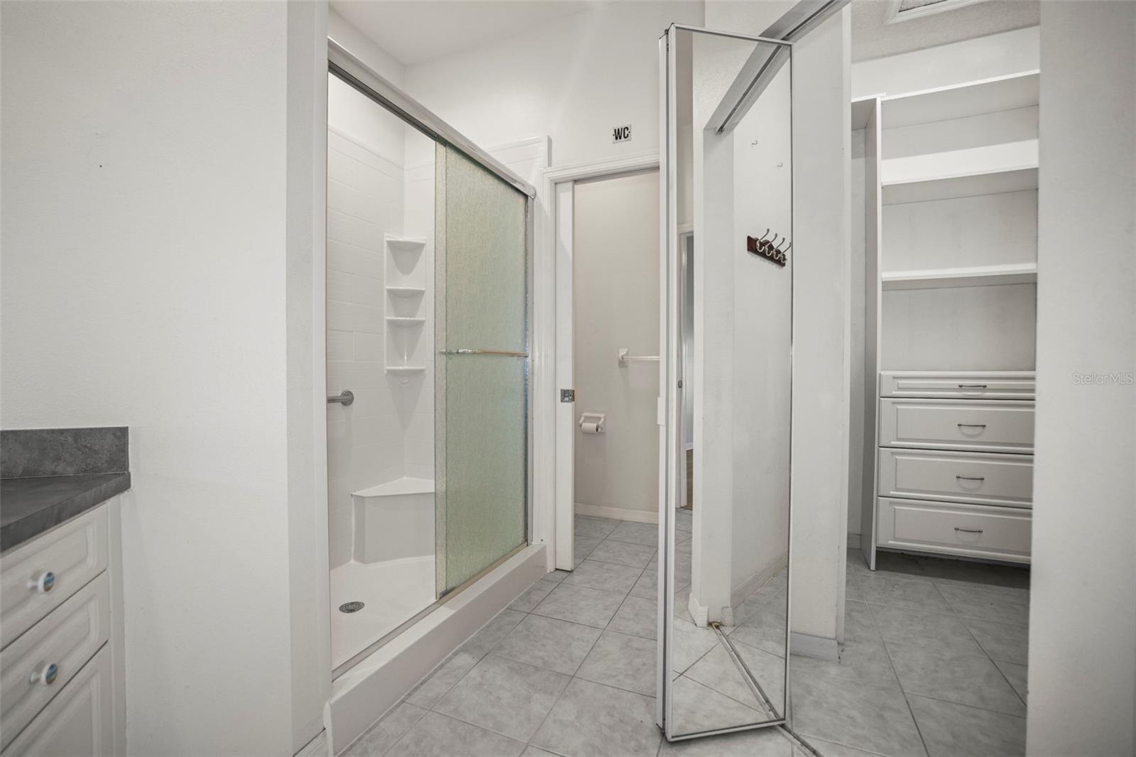 Image 28 of 67 For 6650 100th Way N 25c