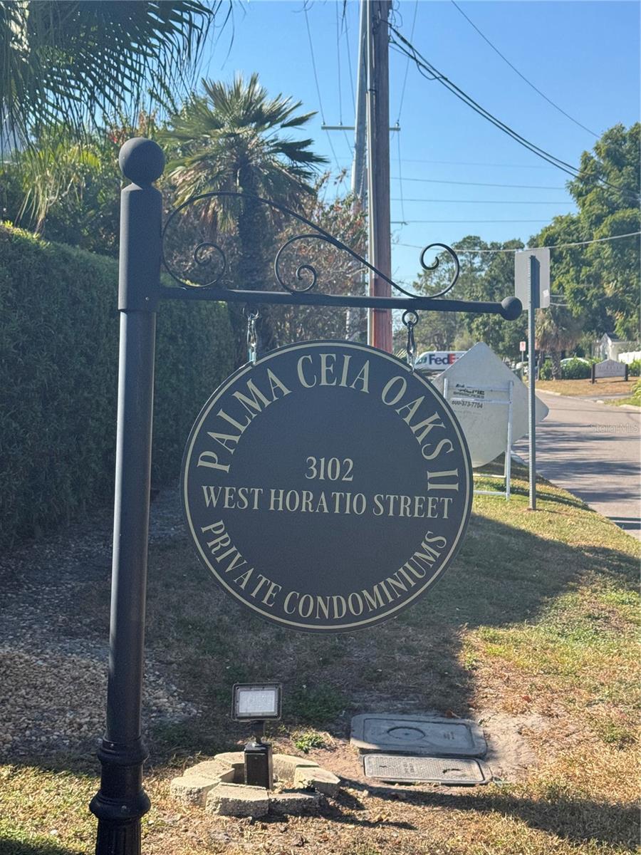 Image 21 of 58 For 3102 Horatio Street 12