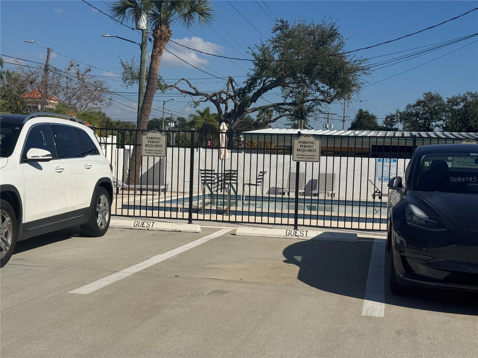 Image 25 of 58 For 3102 Horatio Street 12