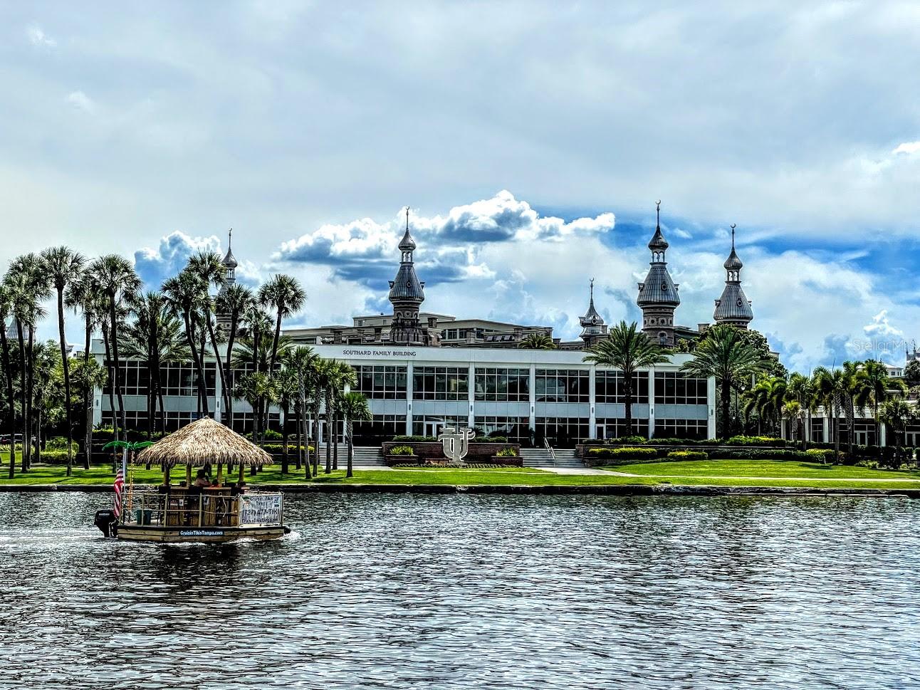 Image 47 of 58 For 3102 Horatio Street 12