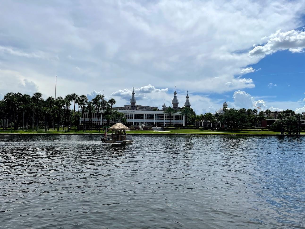 Image 48 of 58 For 3102 Horatio Street 12