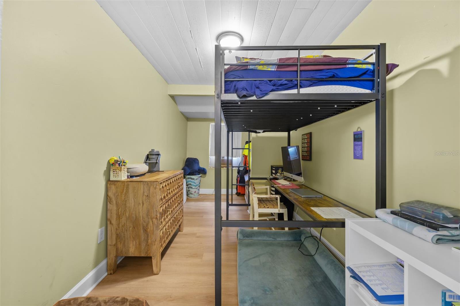 Image 11 of 42 For 1304 32nd Avenue