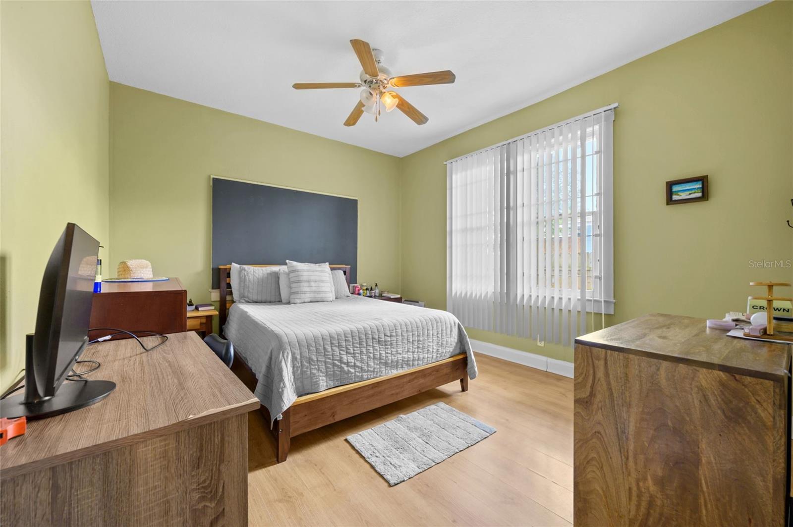 Image 16 of 42 For 1304 32nd Avenue