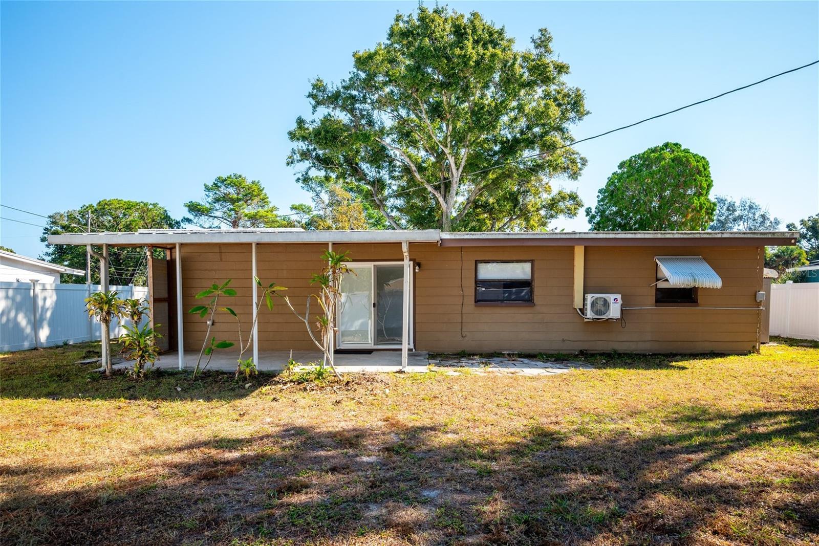 Image 22 of 25 For 5900 12th Street N