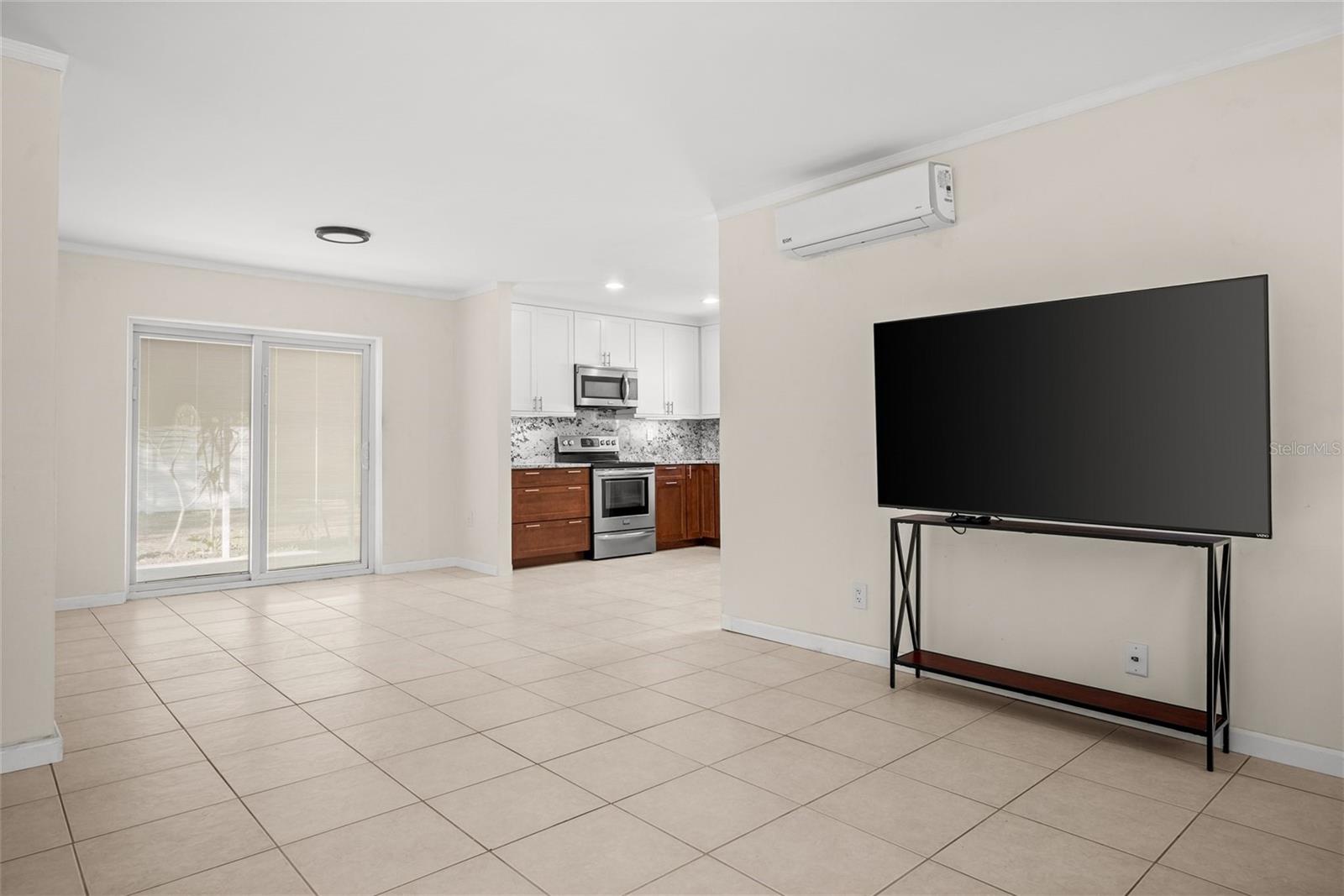 Image 4 of 25 For 5900 12th Street N