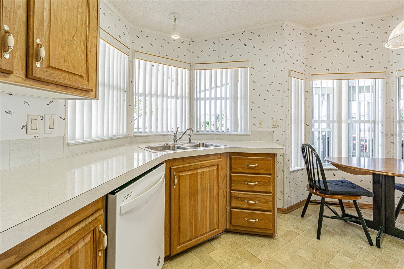 Image 17 of 48 For 37416 Neukom Avenue