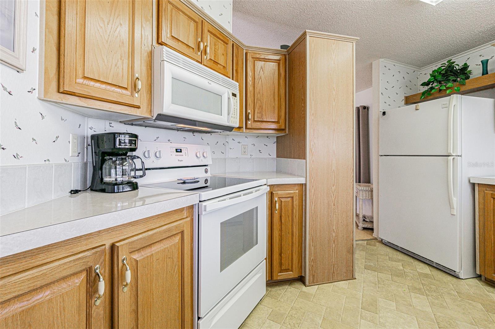 Image 23 of 48 For 37416 Neukom Avenue