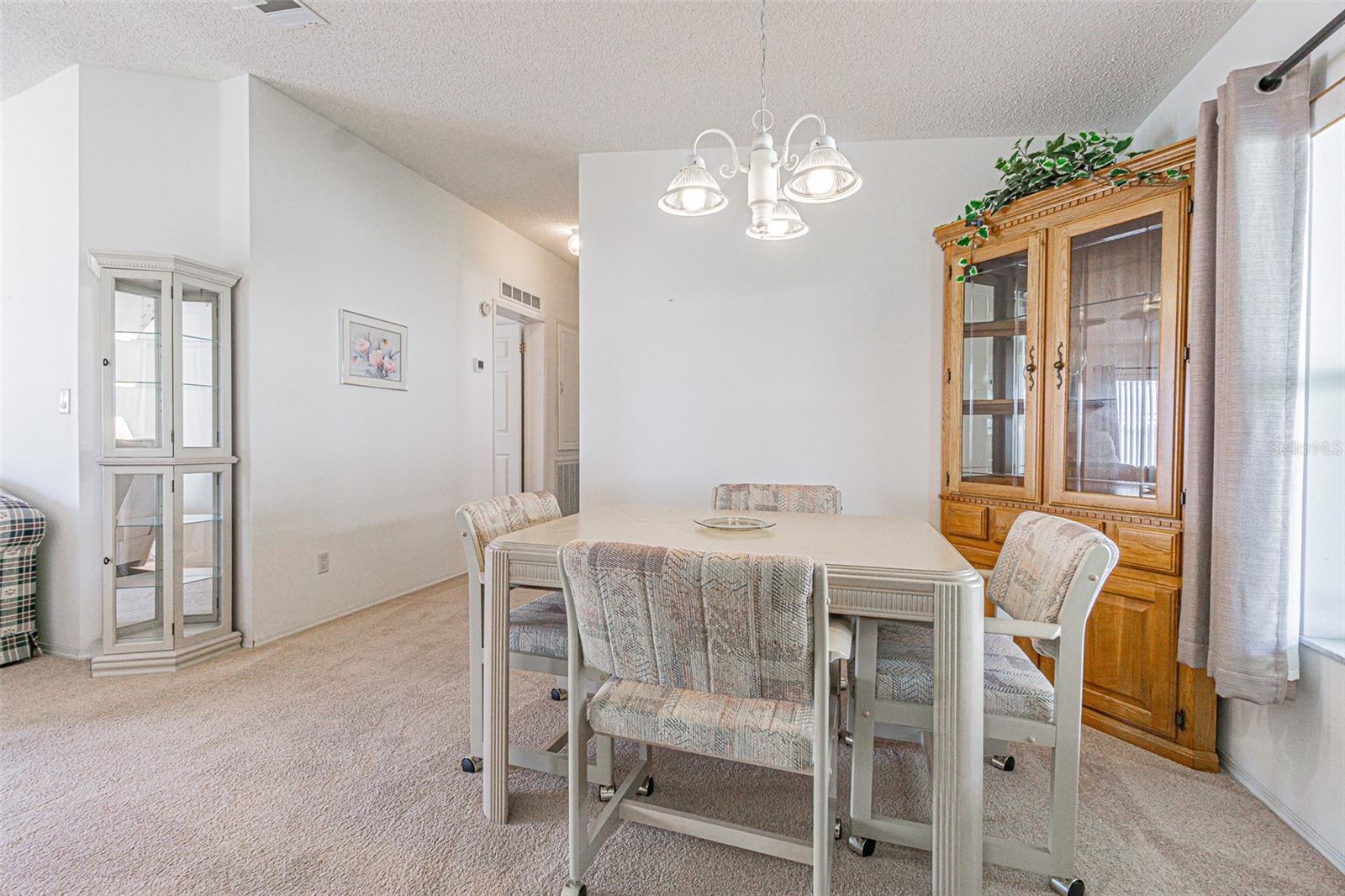 Image 5 of 48 For 37416 Neukom Avenue