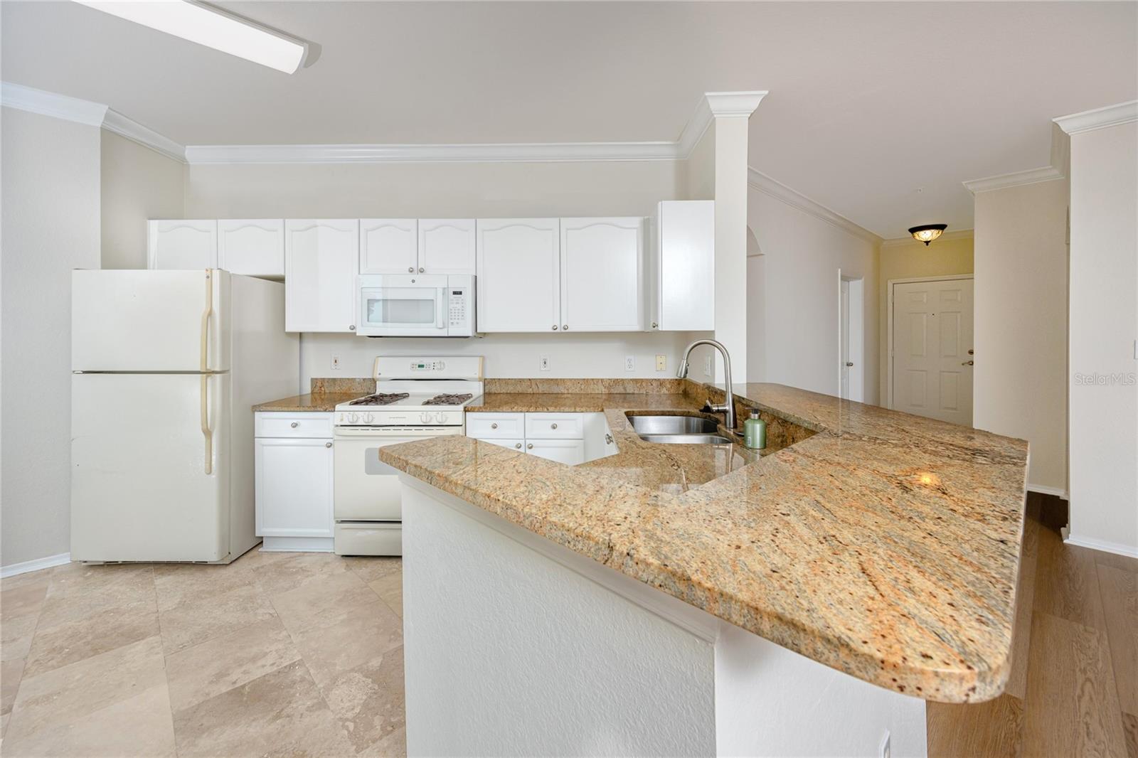 Image 12 of 43 For 2733 Via Cipriani  830a