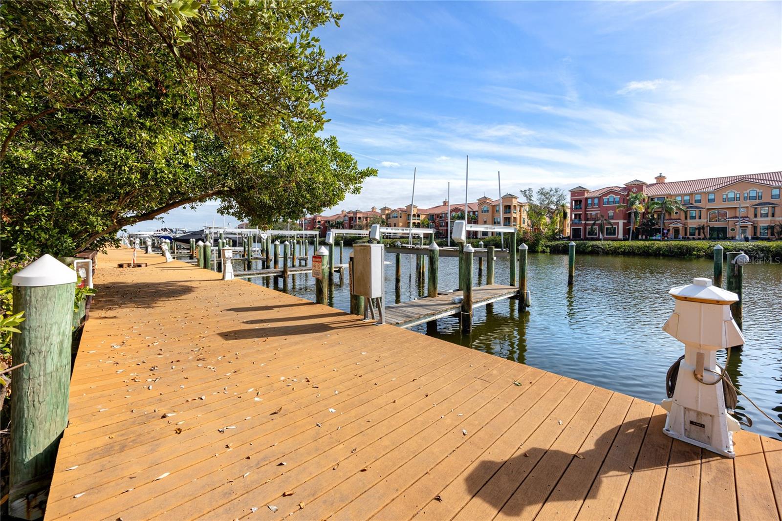 Image 2 of 43 For 2733 Via Cipriani  830a