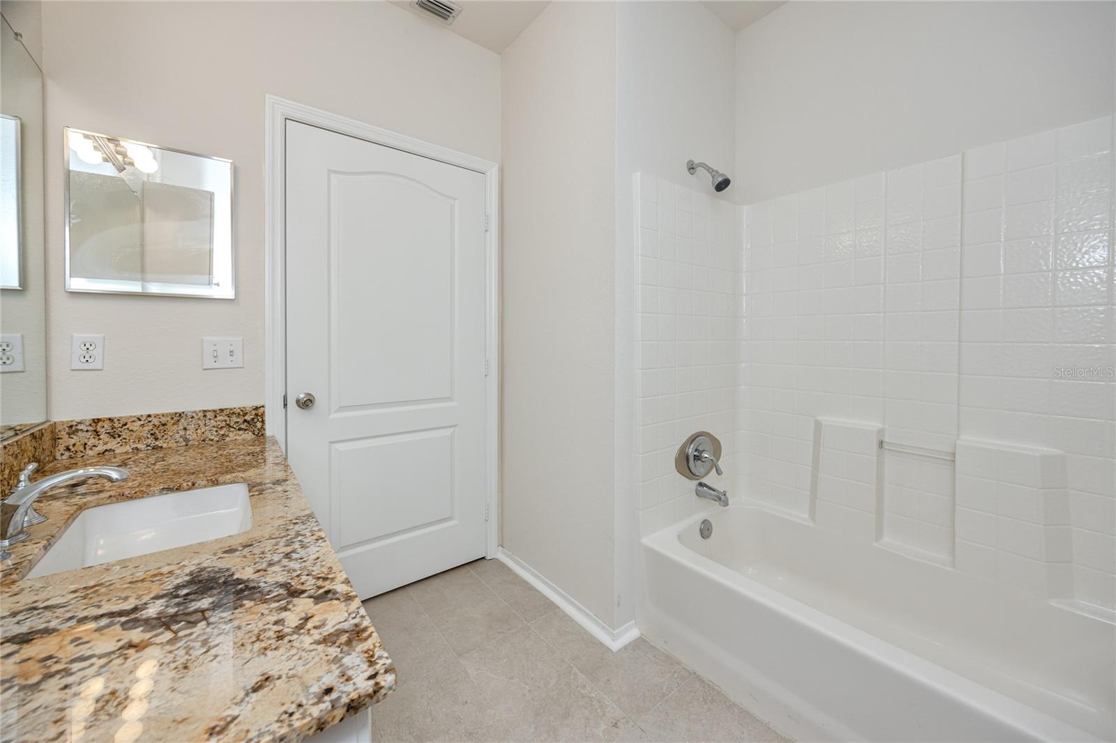 Image 25 of 43 For 2733 Via Cipriani  830a