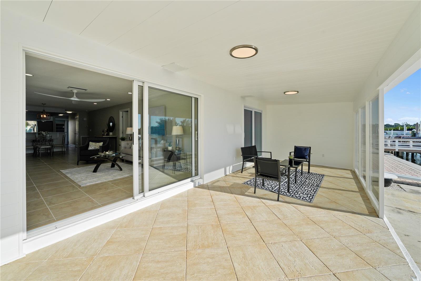 Listing photo id 35 for 642 Boca Ciega Point Boulevard S