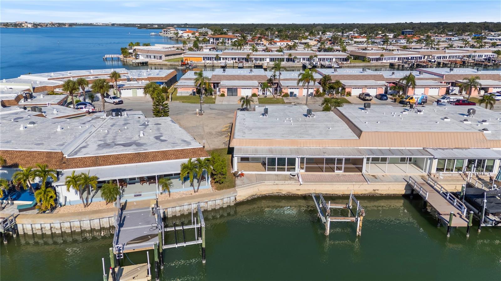Listing photo id 40 for 642 Boca Ciega Point Boulevard S