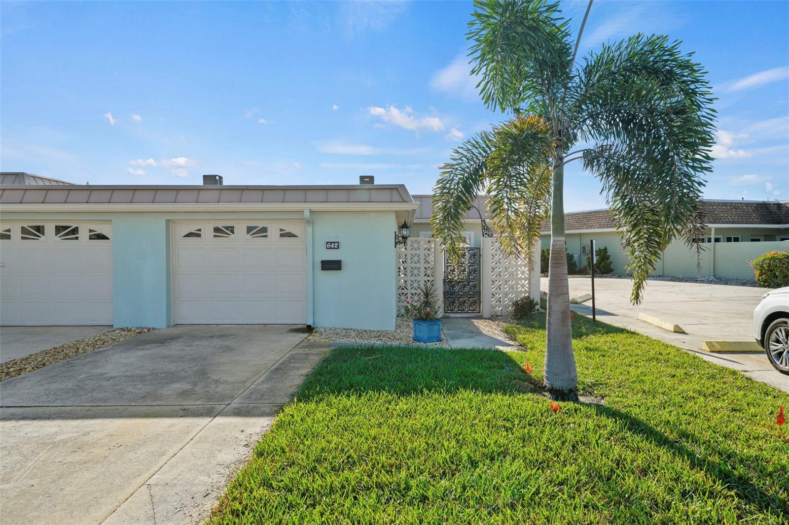 Listing photo id 4 for 642 Boca Ciega Point Boulevard S