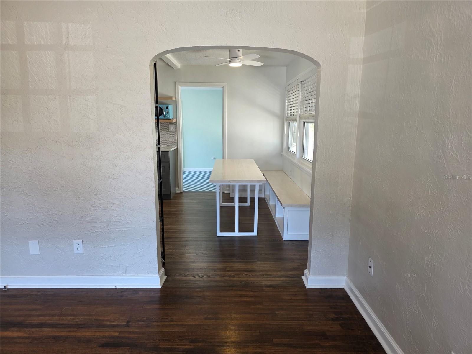 Image 11 of 49 For 775 20th Avenue N