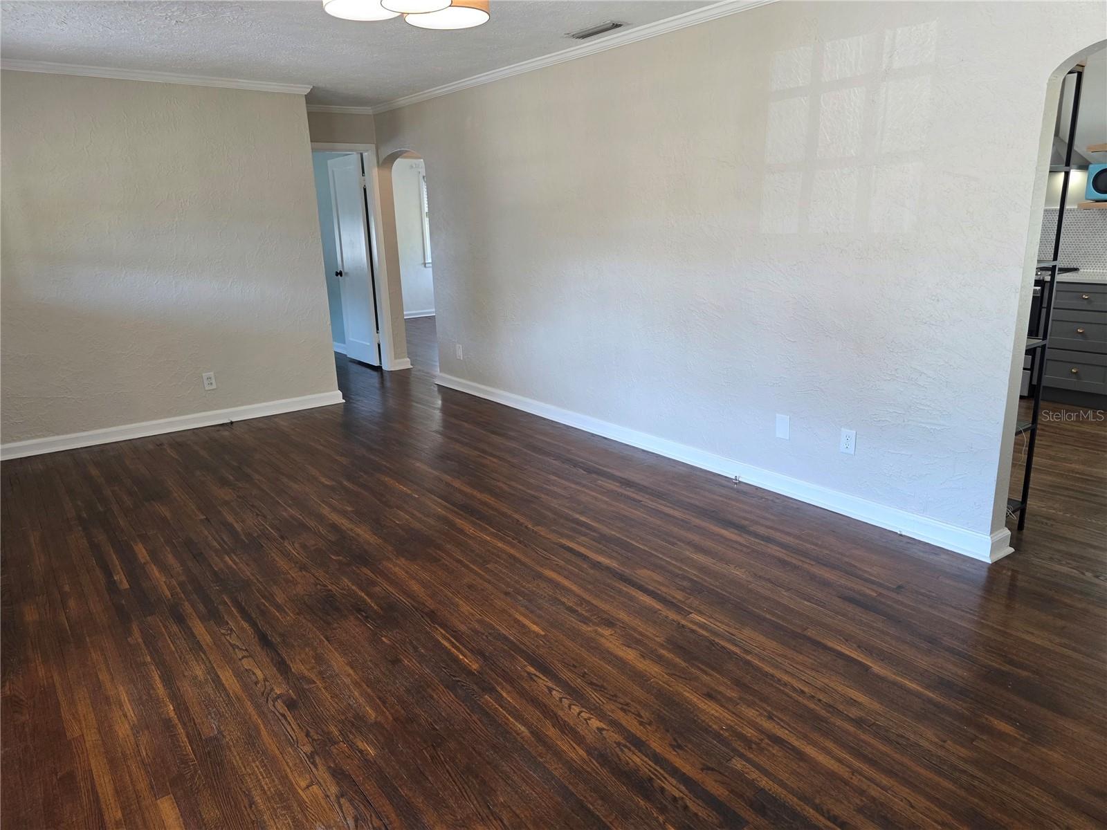 Image 12 of 49 For 775 20th Avenue N