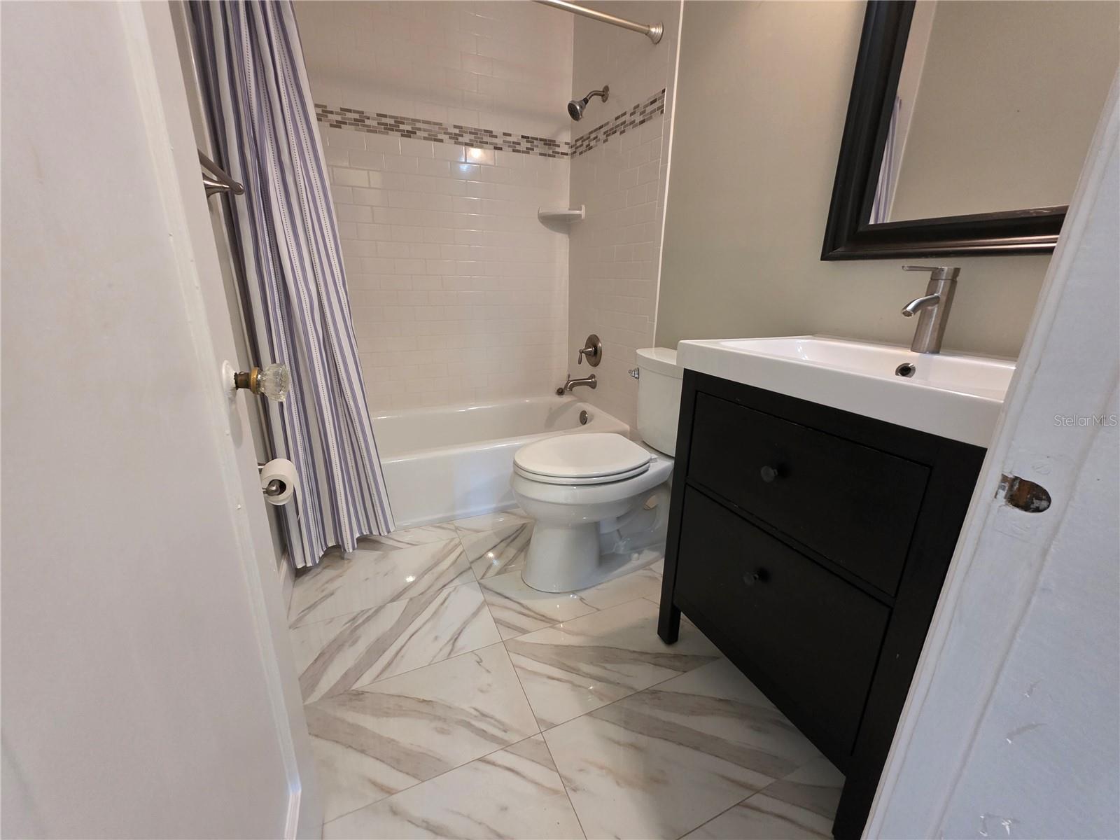 Image 31 of 49 For 775 20th Avenue N