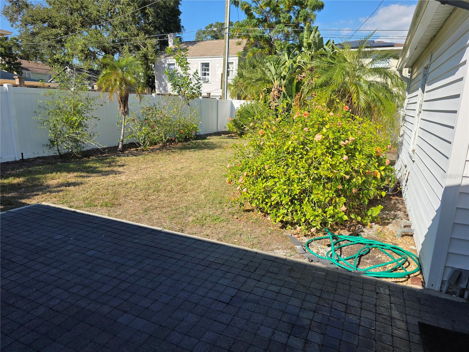 Image 40 of 49 For 775 20th Avenue N