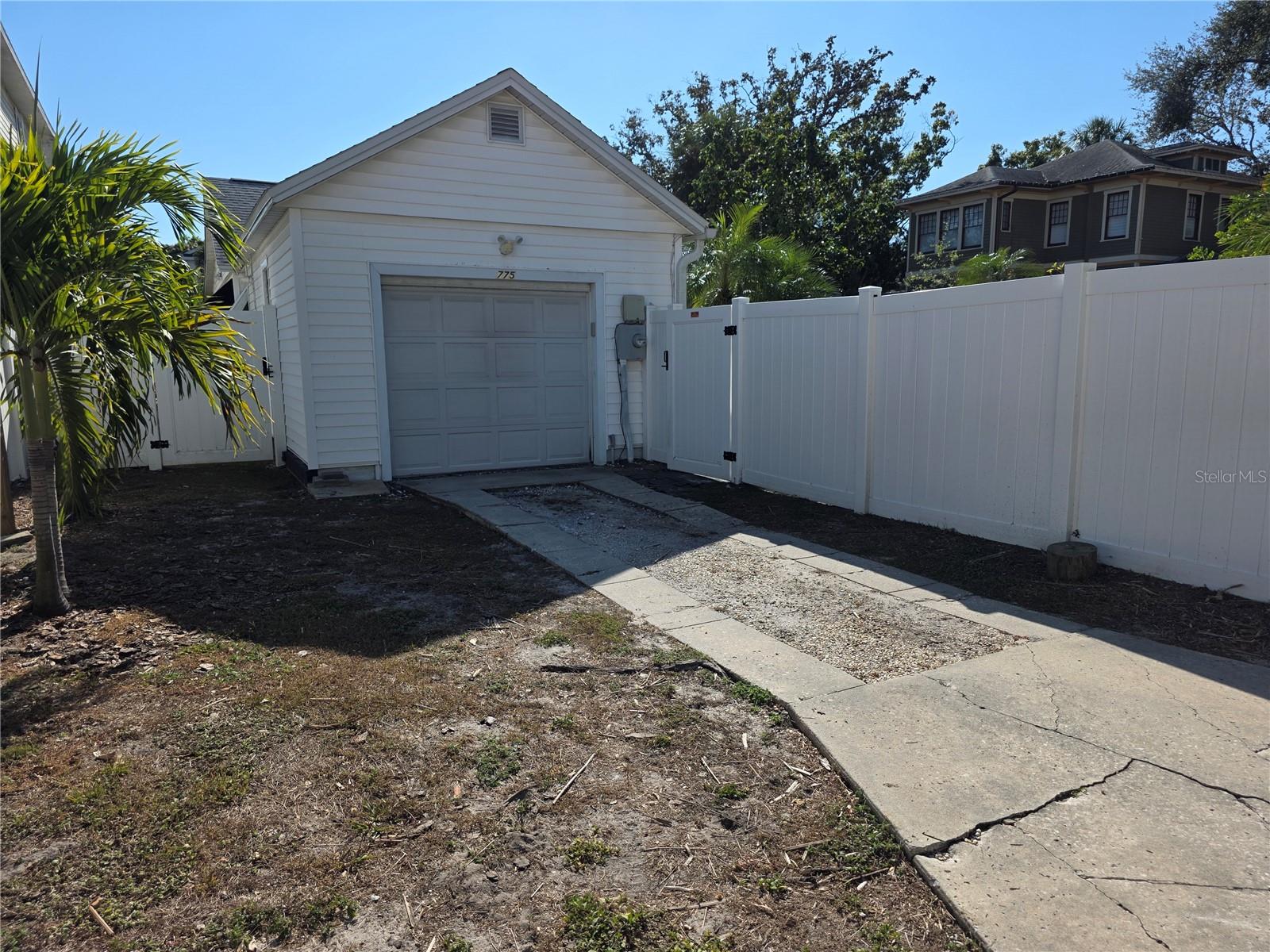 Image 41 of 49 For 775 20th Avenue N