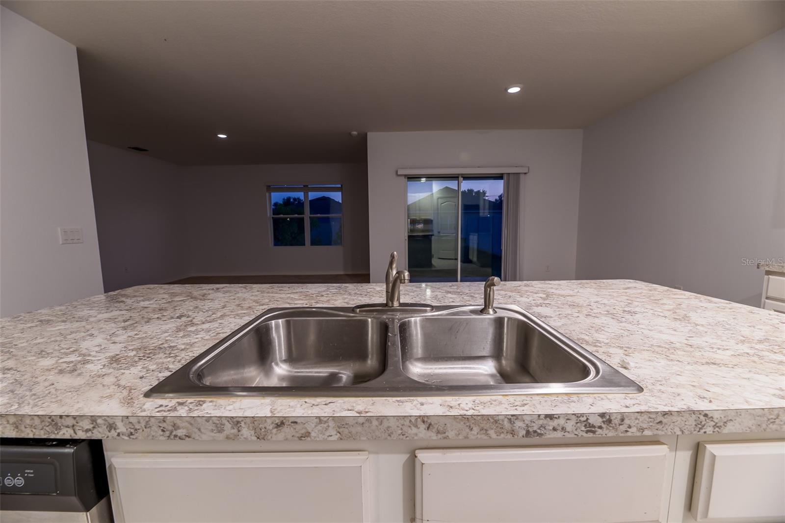 Image 43 of 66 For 702 Peyton Brooke Way