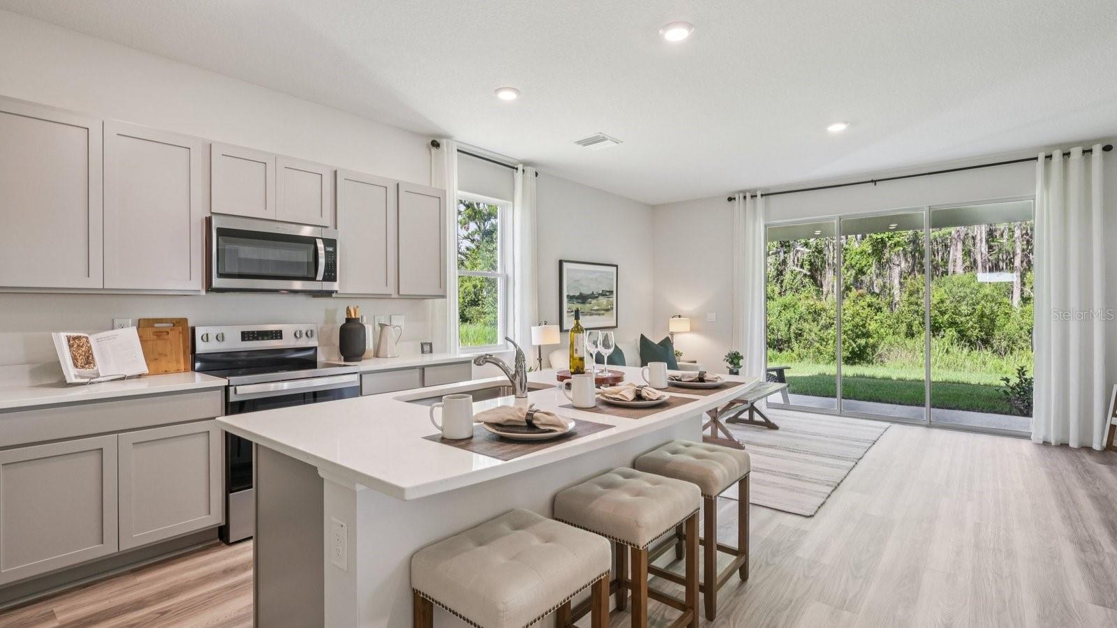 Image 11 of 32 For 17603 Spanish Oak Loop