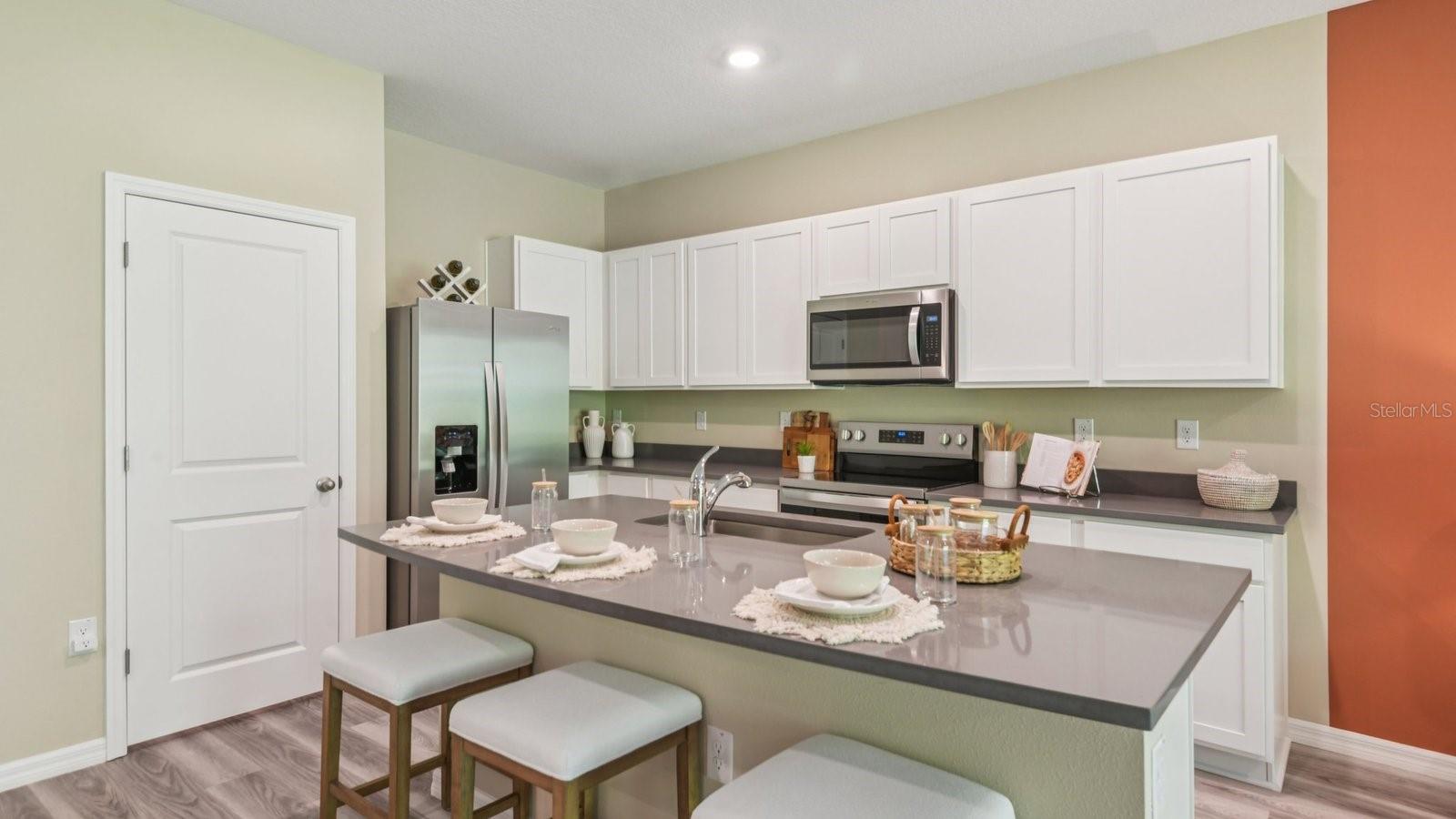 Image 13 of 33 For 17585 Spanish Oak Loop