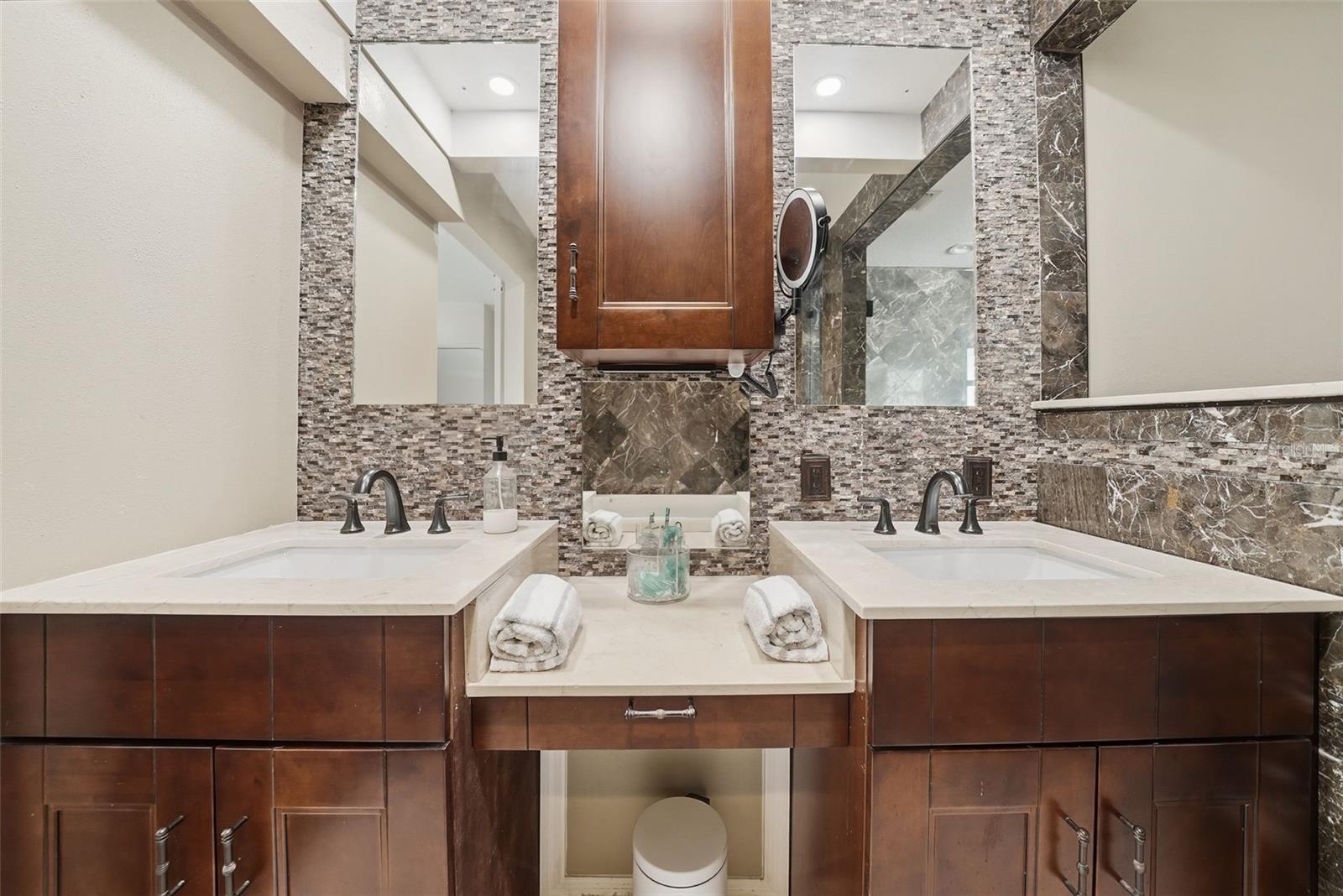 Image 17 of 36 For 4688 72nd Court E