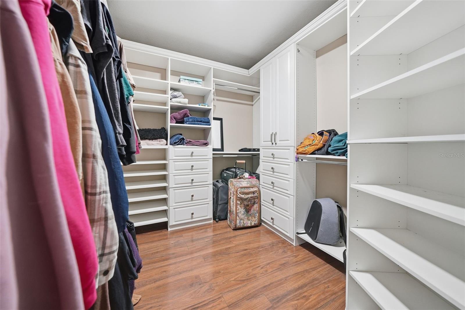 Image 19 of 36 For 4688 72nd Court E