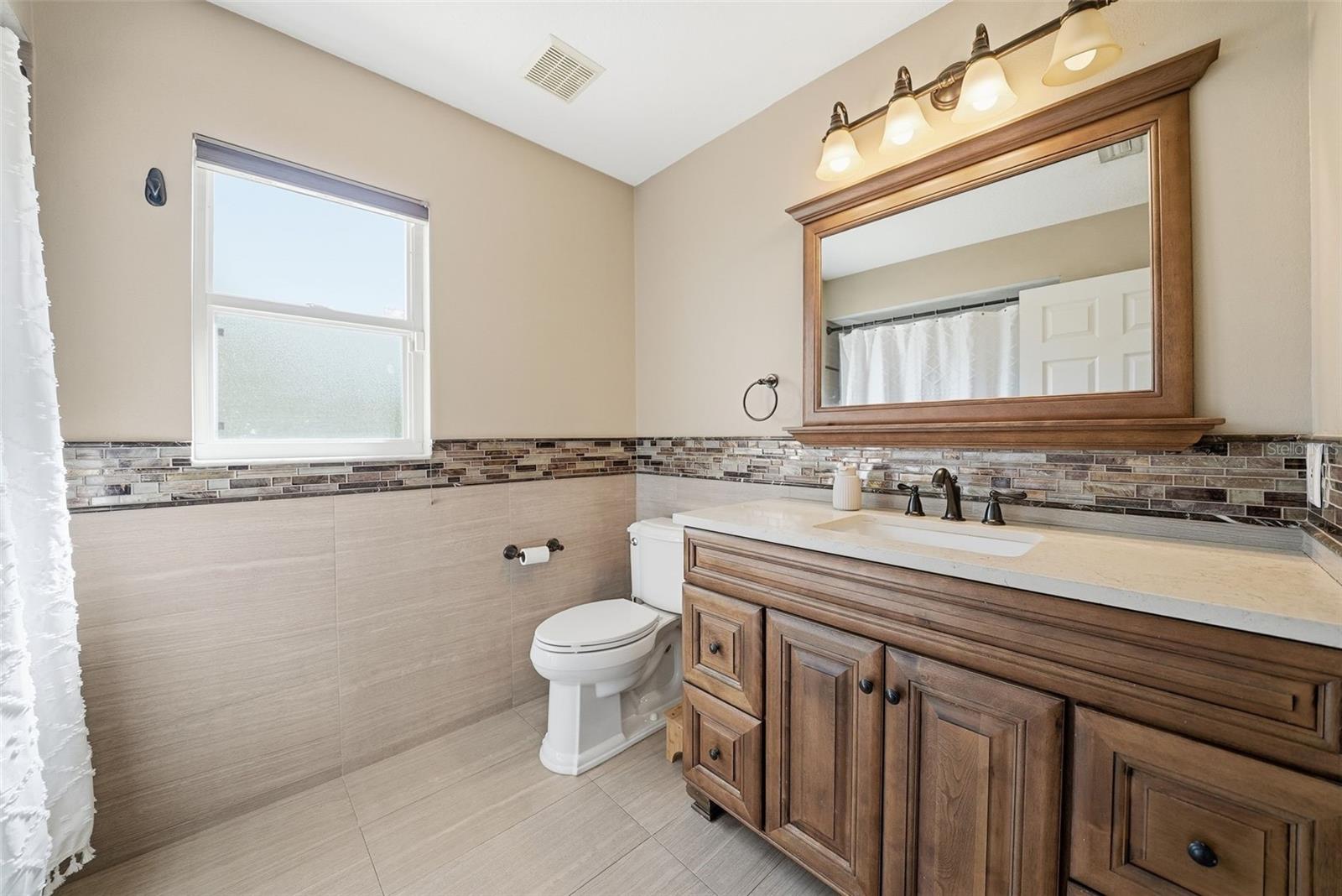 Image 21 of 36 For 4688 72nd Court E