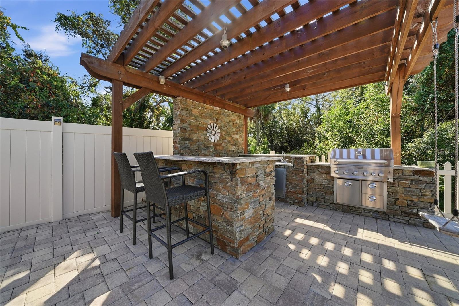 Image 26 of 36 For 4688 72nd Court E