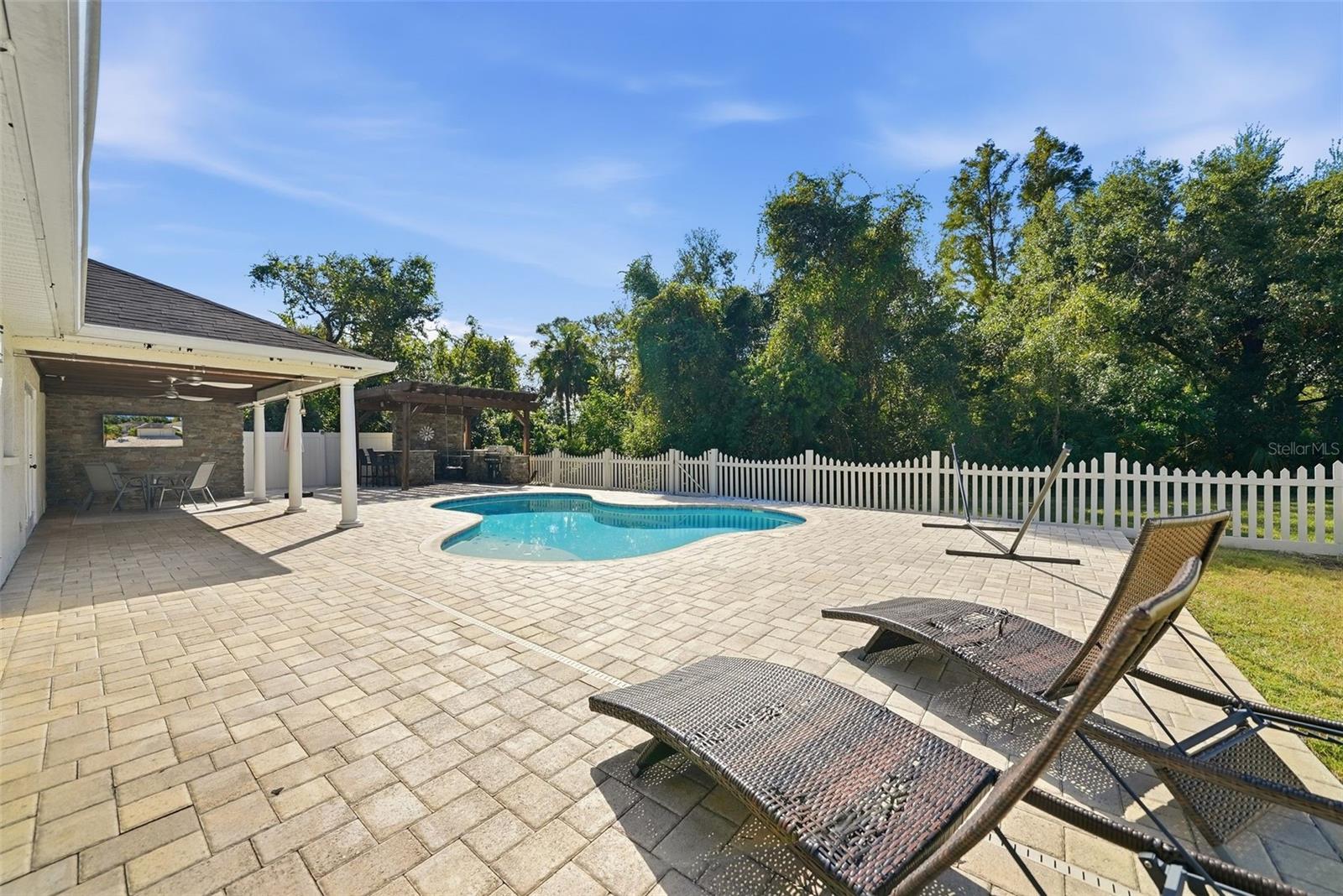 Image 30 of 36 For 4688 72nd Court E