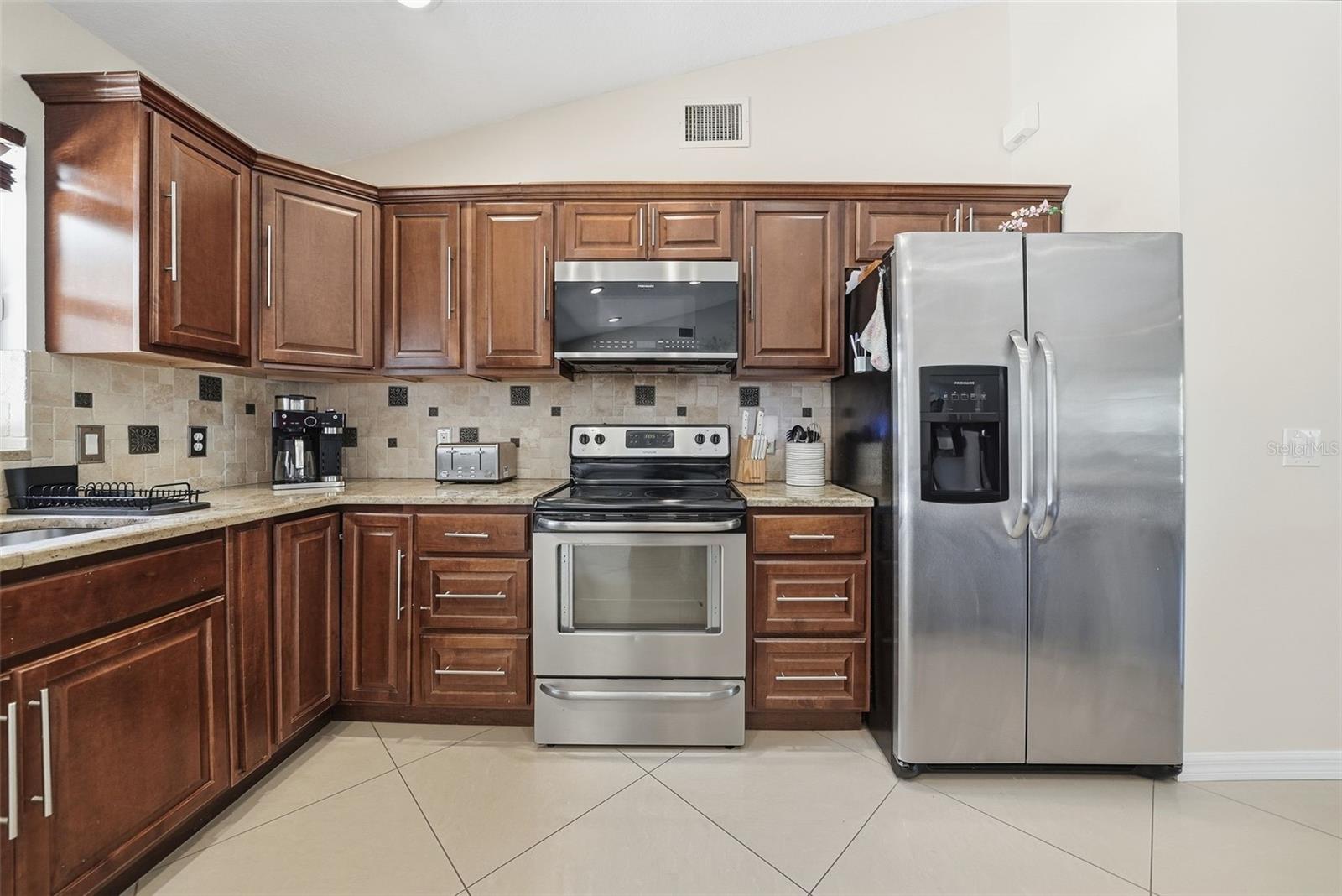 Image 9 of 36 For 4688 72nd Court E