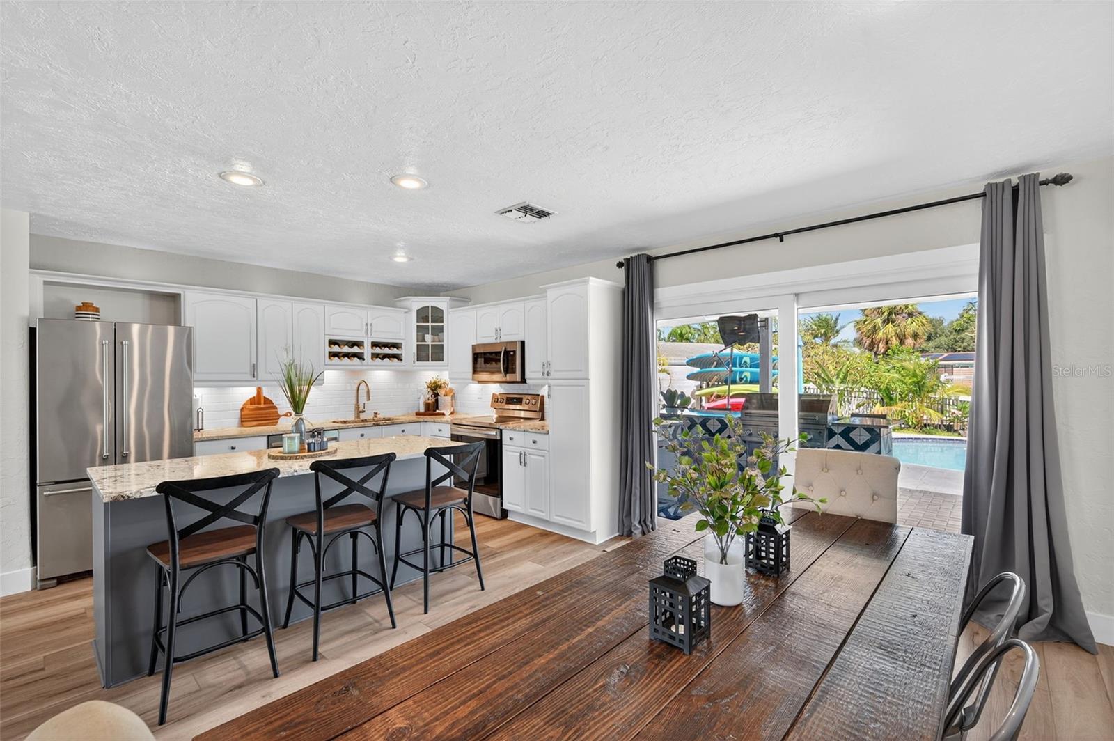 Image 13 of 58 For 513 Dolphin Avenue Se