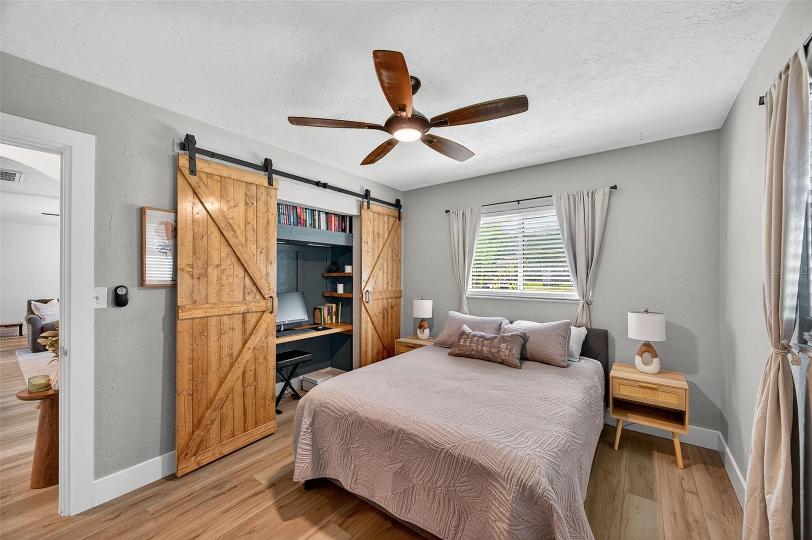 Image 16 of 58 For 513 Dolphin Avenue Se