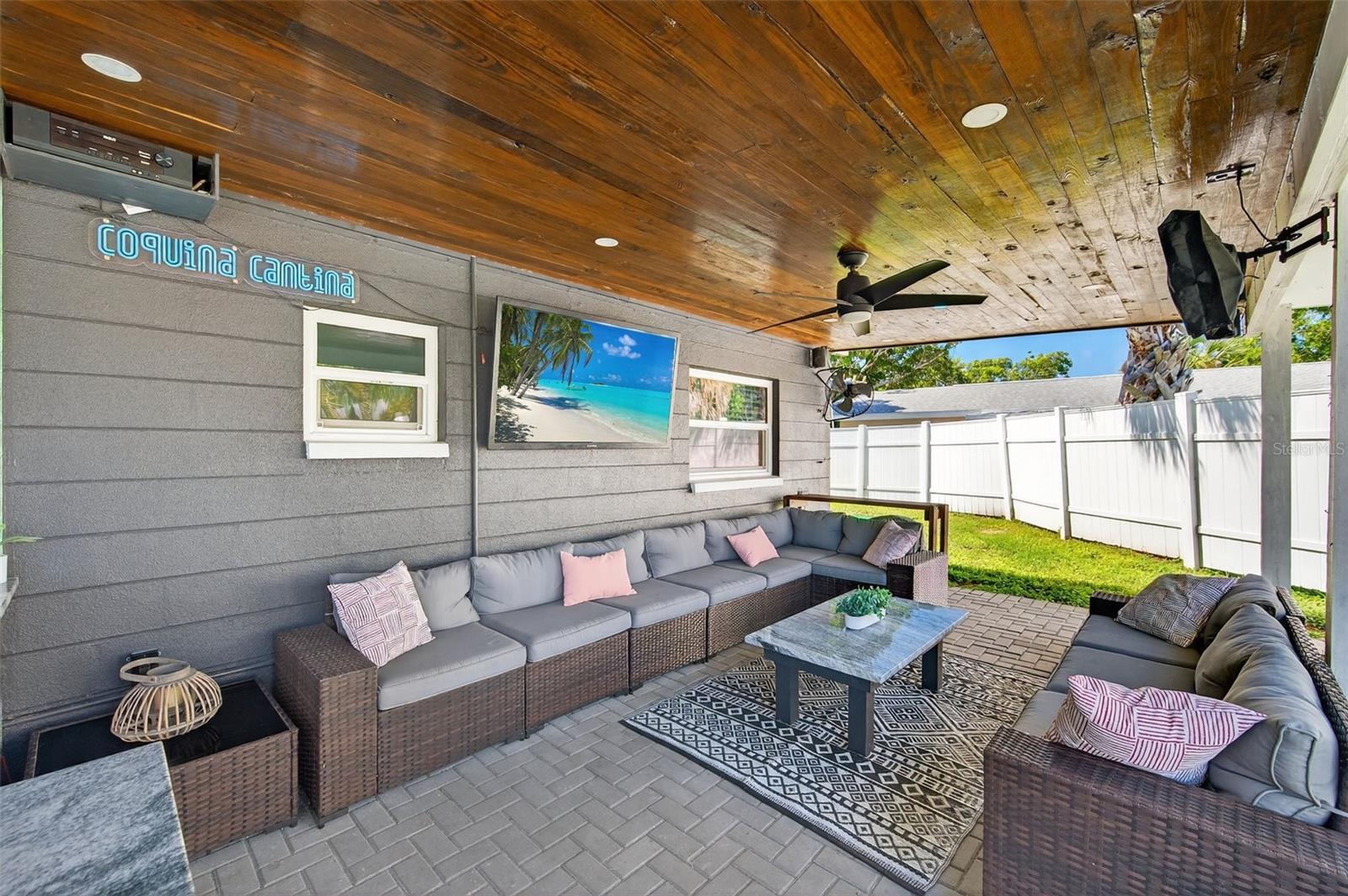 Image 35 of 58 For 513 Dolphin Avenue Se