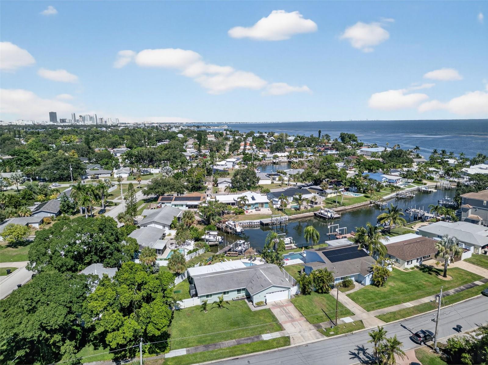 Image 56 of 58 For 513 Dolphin Avenue Se