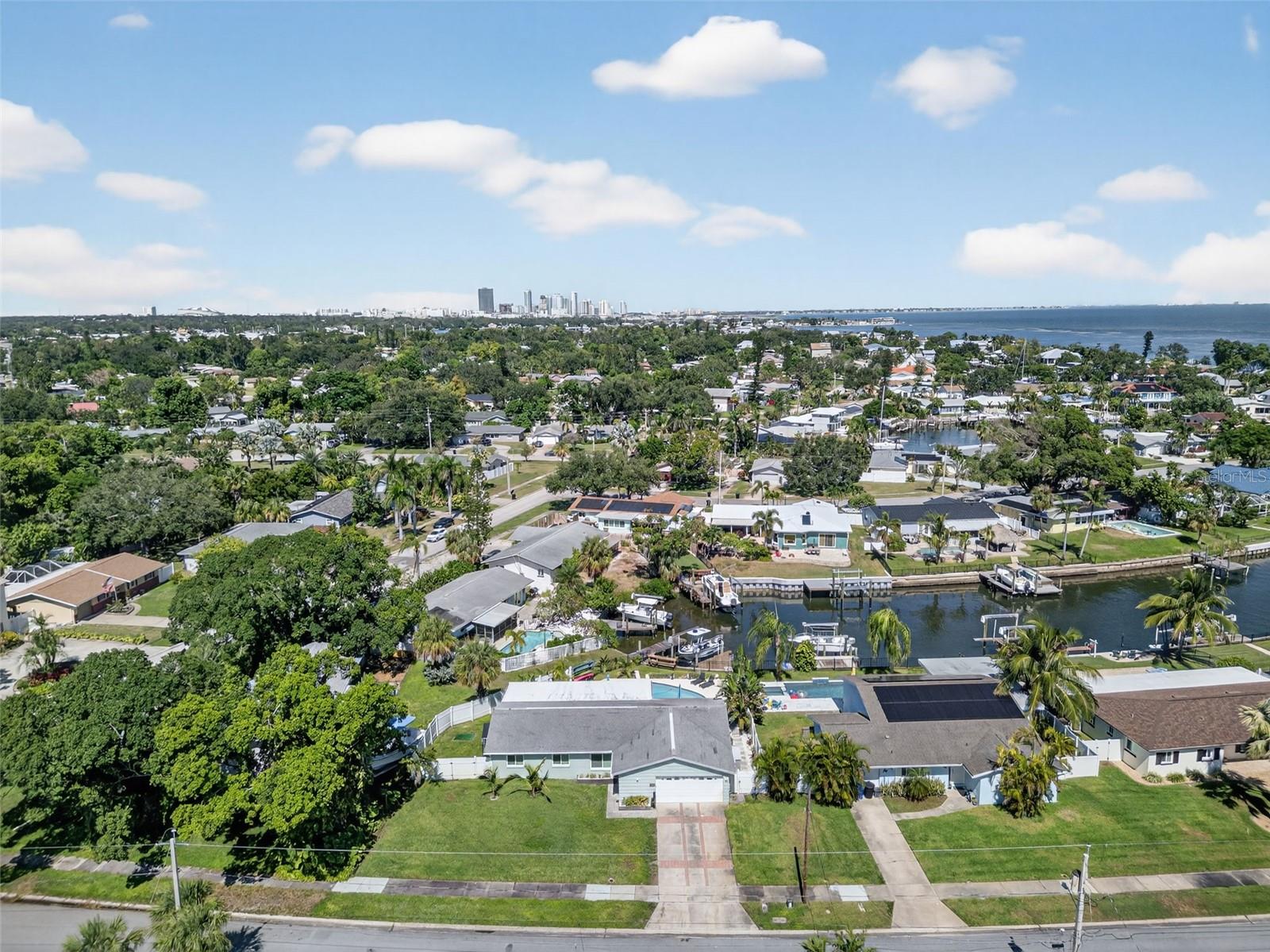 Image 57 of 58 For 513 Dolphin Avenue Se